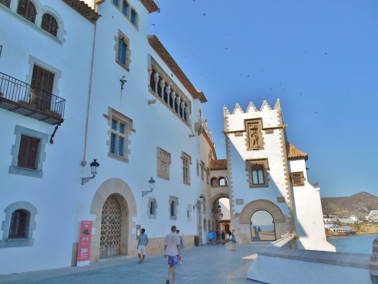 Exterior del Palau de Maricel de Sitges con su torre